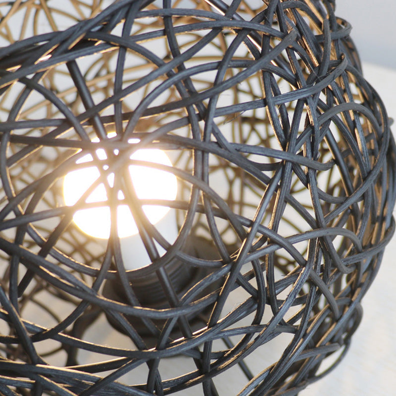 Rattan Weaving Bird's Nest Table Lamp