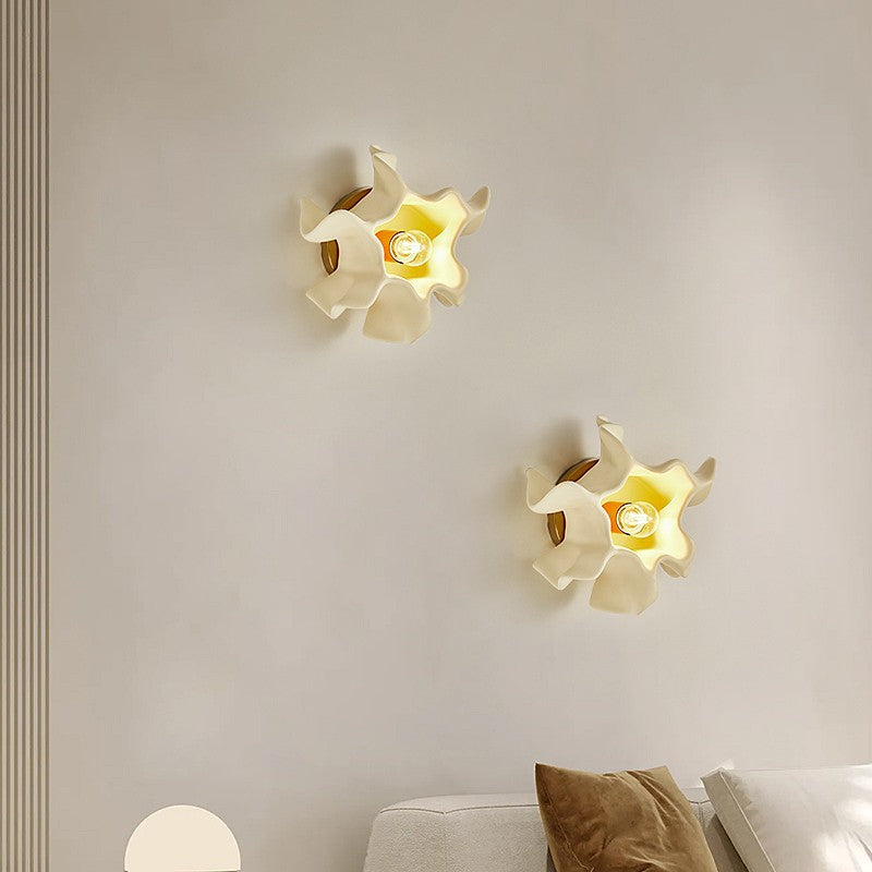 Cream Irregular Petal Iron Wall Lamp