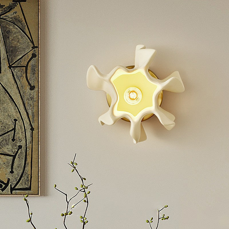 Cream Irregular Petal Iron Wall Lamp