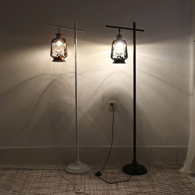 Contemporary Simplicity Shape Iron Floor Lamp