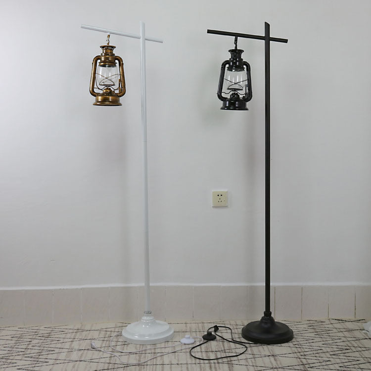 Contemporary Simplicity Shape Iron Floor Lamp