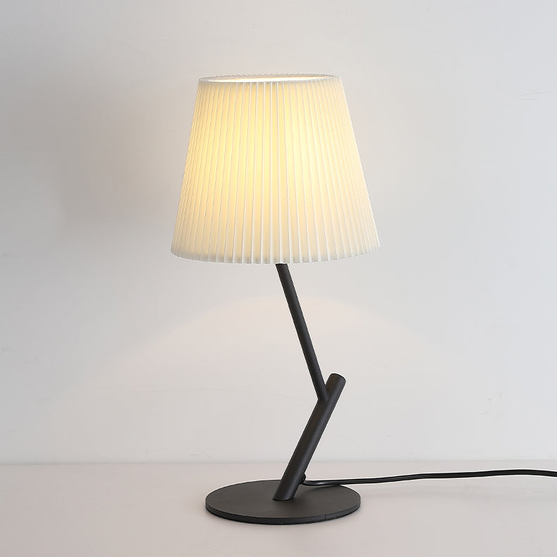 Umbrella Shape Fabric Lampshade Table Lamp