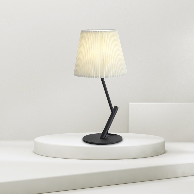 Umbrella Shape Fabric Lampshade Table Lamp