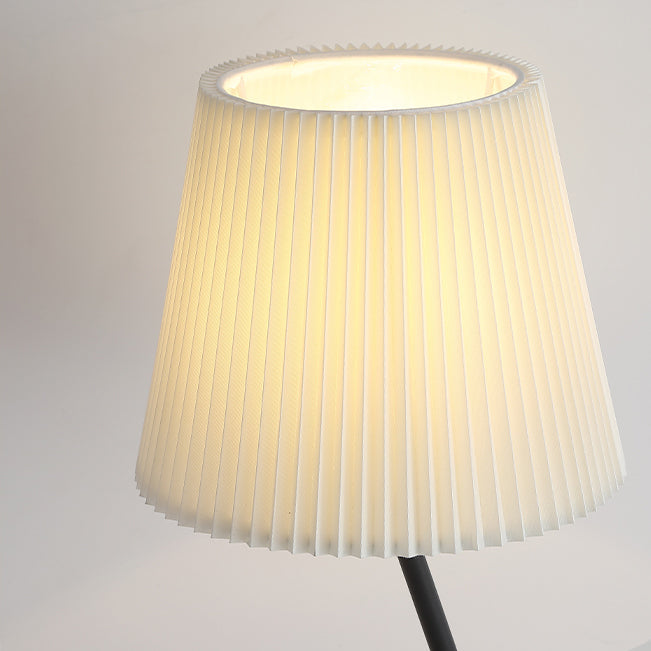 Umbrella Shape Fabric Lampshade Table Lamp