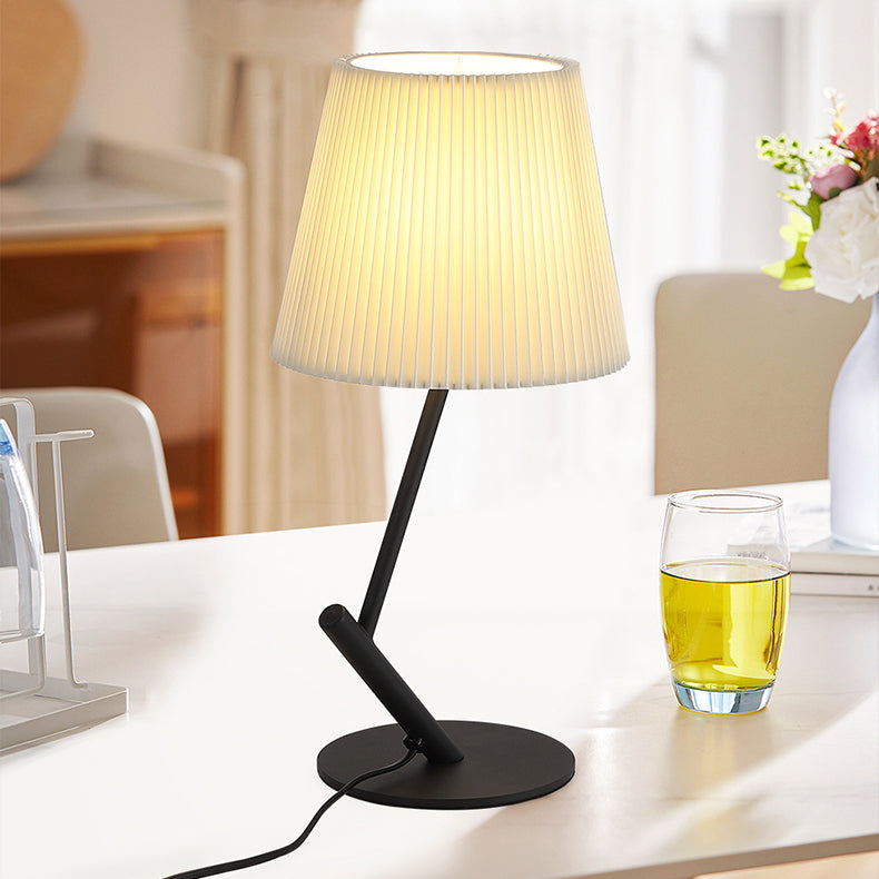 Umbrella Shape Fabric Lampshade Table Lamp