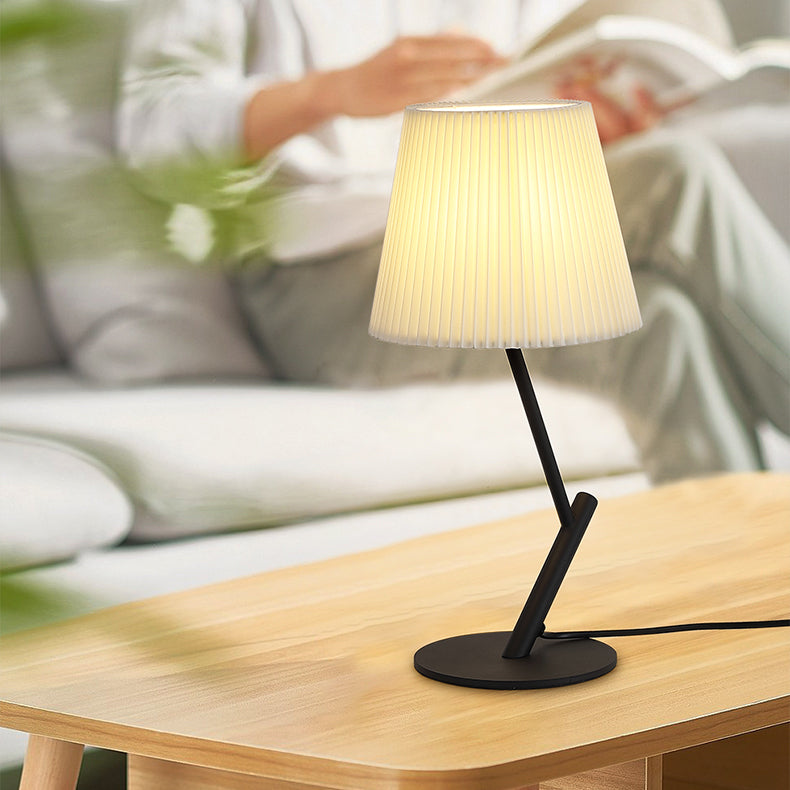 Umbrella Shape Fabric Lampshade Table Lamp