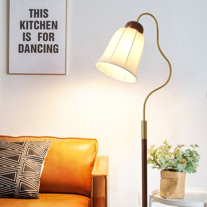 Curve Metal Fabric Lampshade Floor Lamp