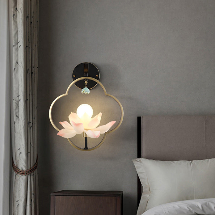 Four Leaf Clover Shape Wall Lamp