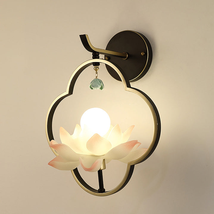 Four Leaf Clover Shape Wall Lamp