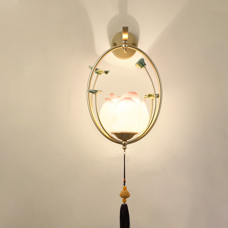 Round Lotus Resin Ceramics Wall Lamp