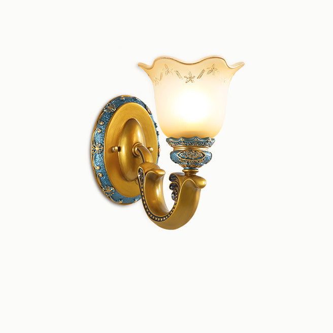 Morning Glory Iron Resin Wall Lamp