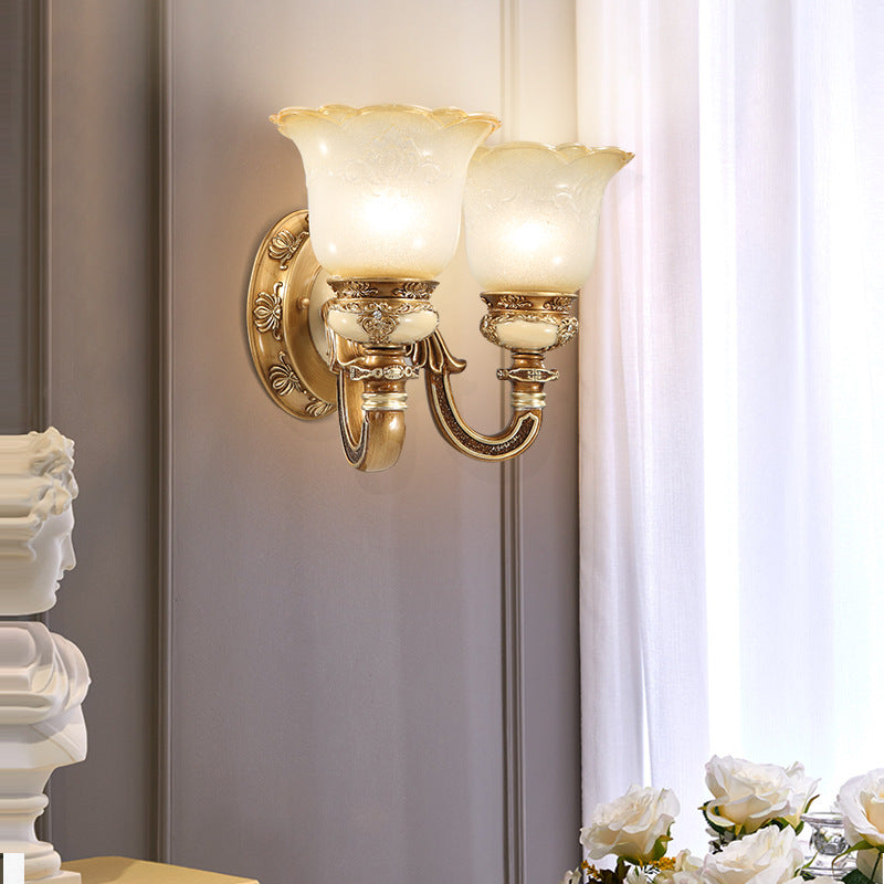 Morning Glory Iron Resin Wall Lamp