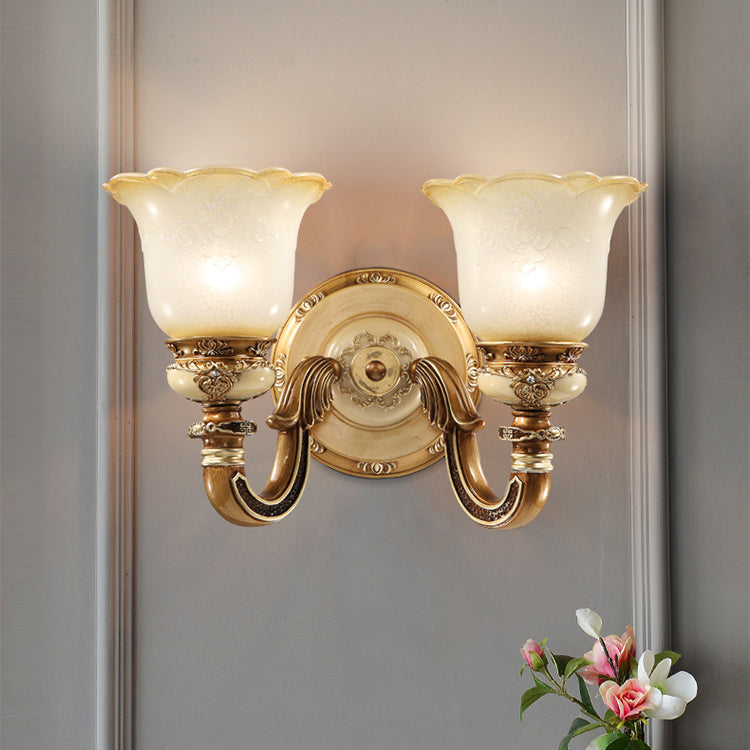 Morning Glory Iron Resin Wall Lamp