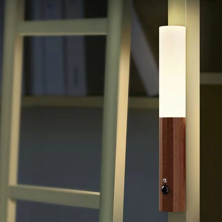Hexagonal Cylinder Solid Wood Wall Lamp