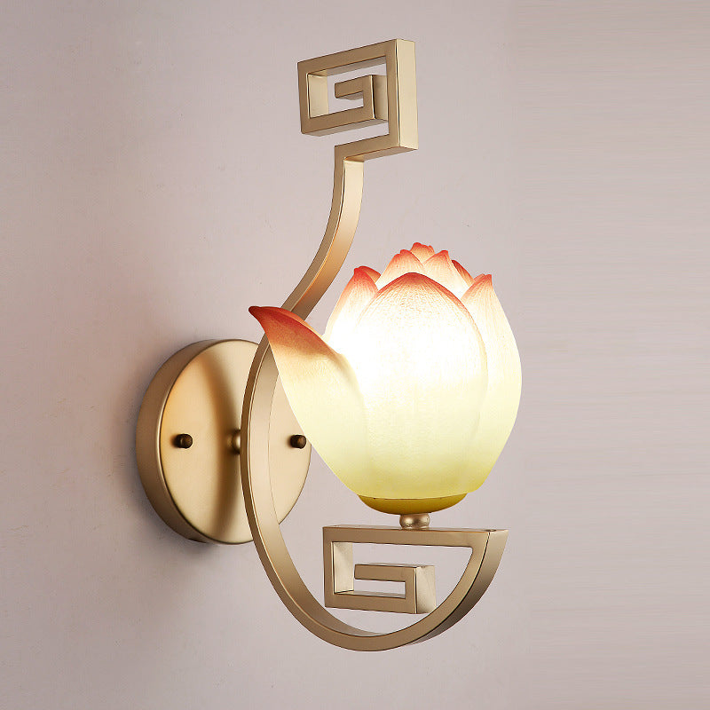 Iron Resin Lotus-Shaped Lampshade Wall Lamp