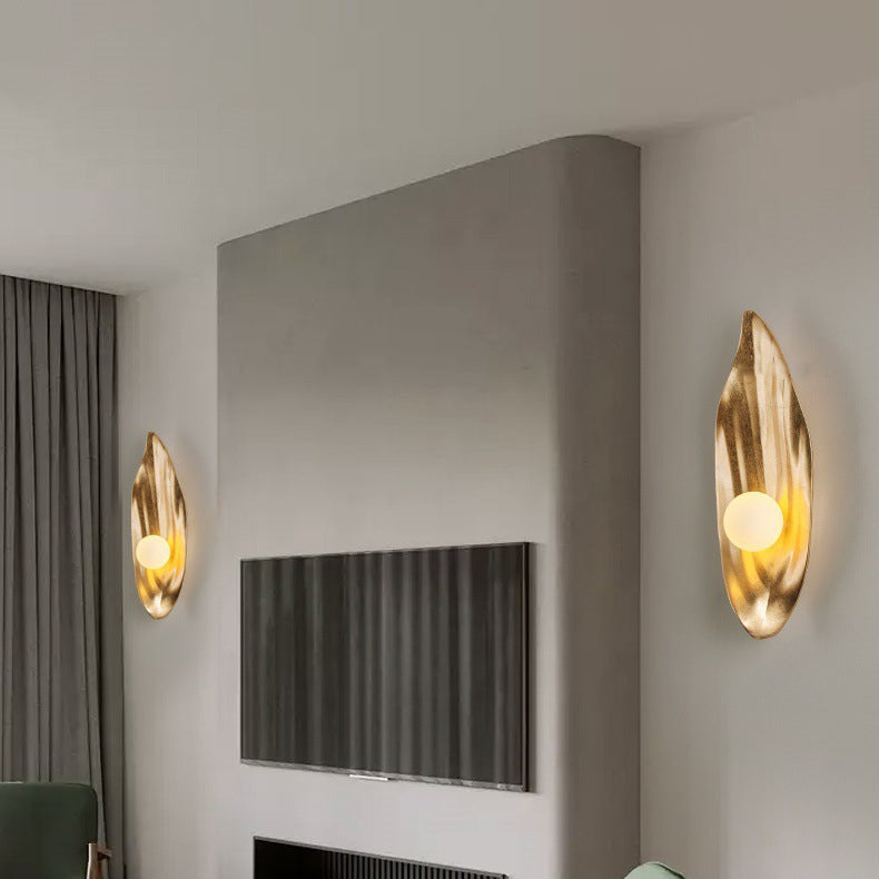 Resin Glass Leaf-Shaped Globe Wall Lamp