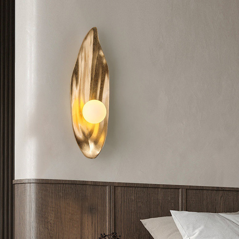 Resin Glass Leaf-Shaped Globe Wall Lamp