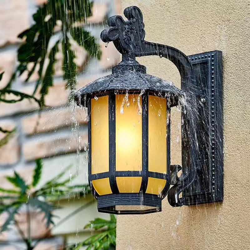 Aluminum Glass Round Lantern Outdoor Light