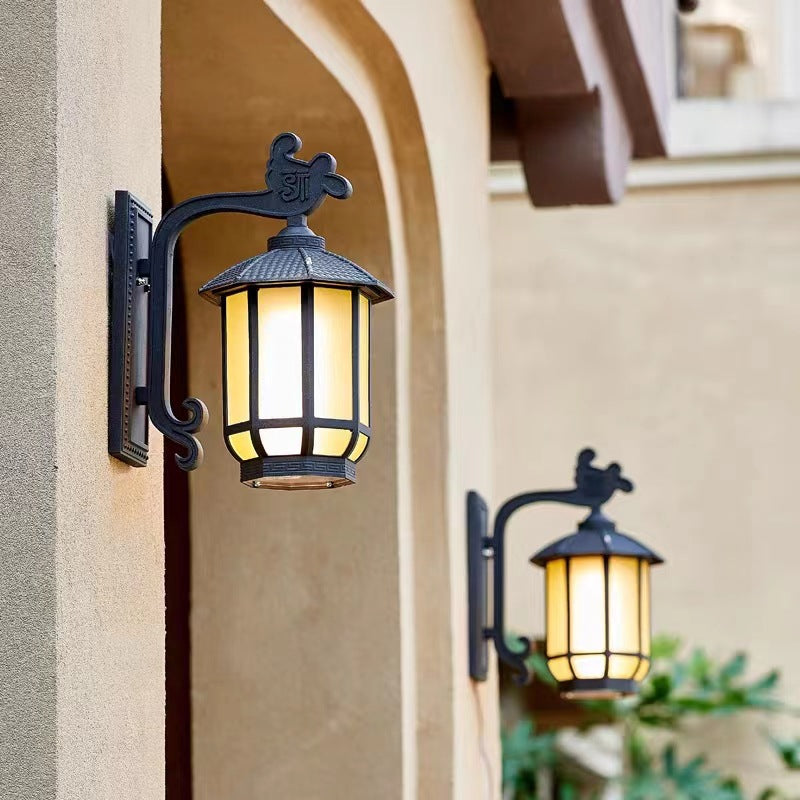 Aluminum Glass Round Lantern Outdoor Light