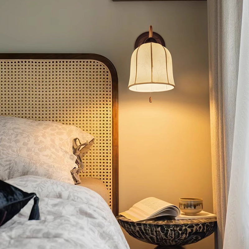 Metal Fabric Floral Pattern Wall Lamp