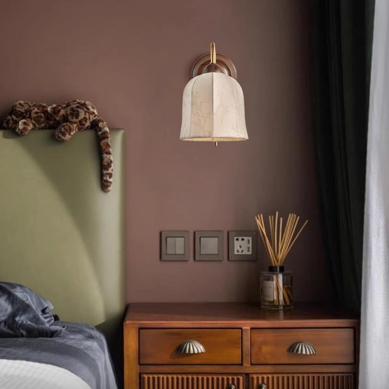 Metal Fabric Floral Pattern Wall Lamp