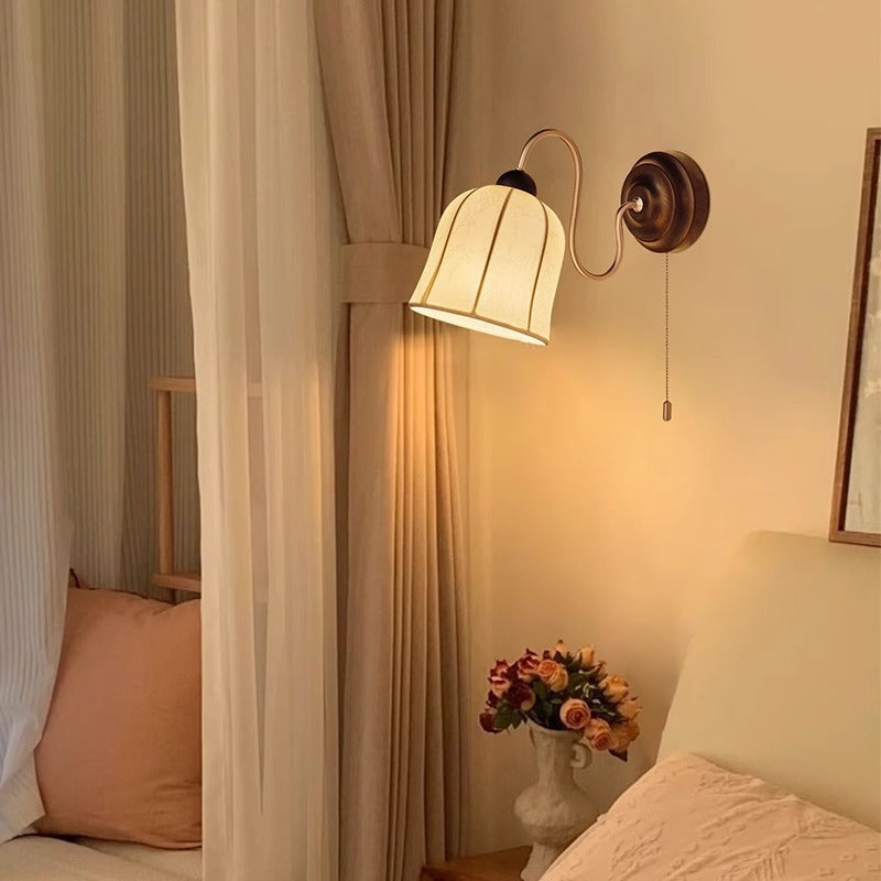 Metal Fabric Floral Pattern Wall Lamp