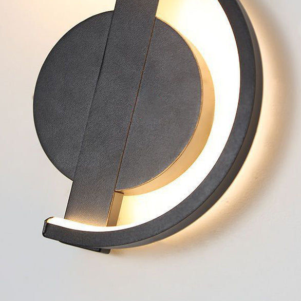 Iron Silicone Musical Curve Wall Lamp