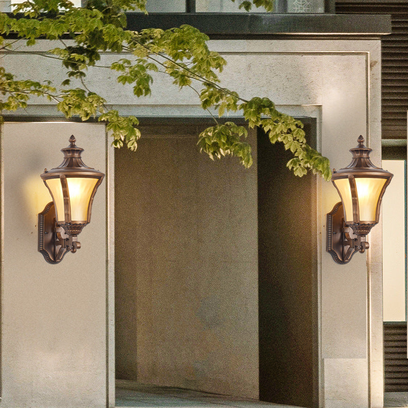Aluminum Glass Conical Garden Outdoor Light