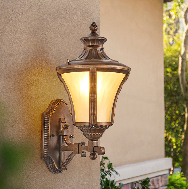 Aluminum Glass Conical Garden Outdoor Light