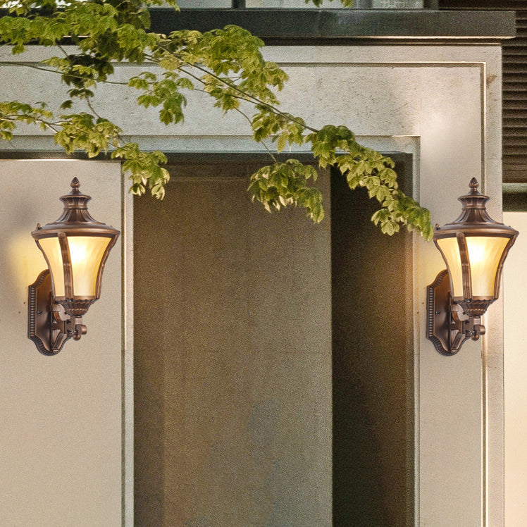 Aluminum Glass Conical Garden Outdoor Light