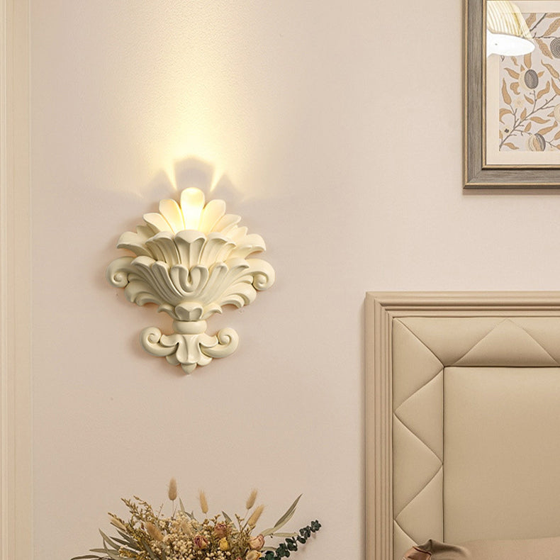 Resin Glass Metal Shell Wall Lamp