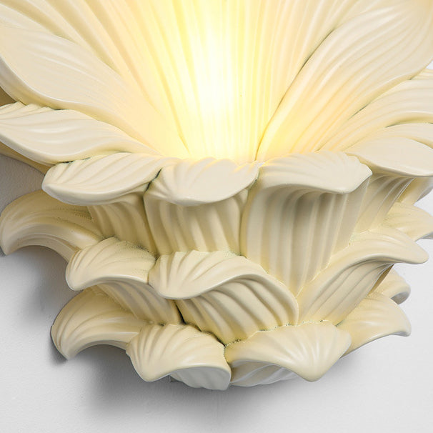 Resin Glass Metal Shell Wall Lamp