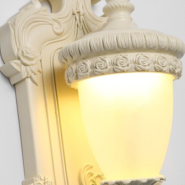 Resin Glass Metal Shell Wall Lamp