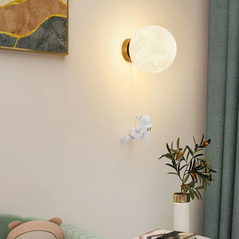 PLA Resin Iron Astronaut Wall Lamp