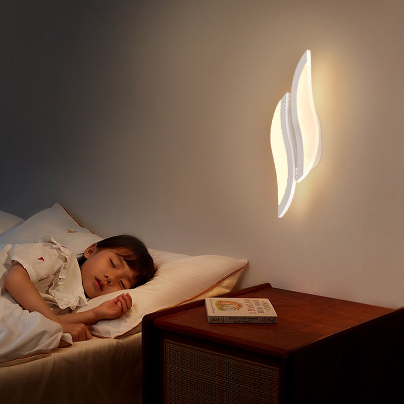 Iron Acrylic Leaf-Shaped Bedroom Wall Lamp