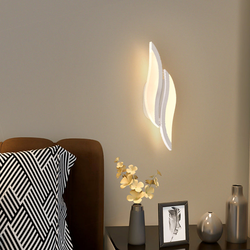 Iron Acrylic Leaf-Shaped Bedroom Wall Lamp