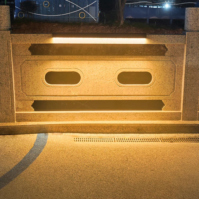 Strip Aluminum Tempered Glass Outdoor Light