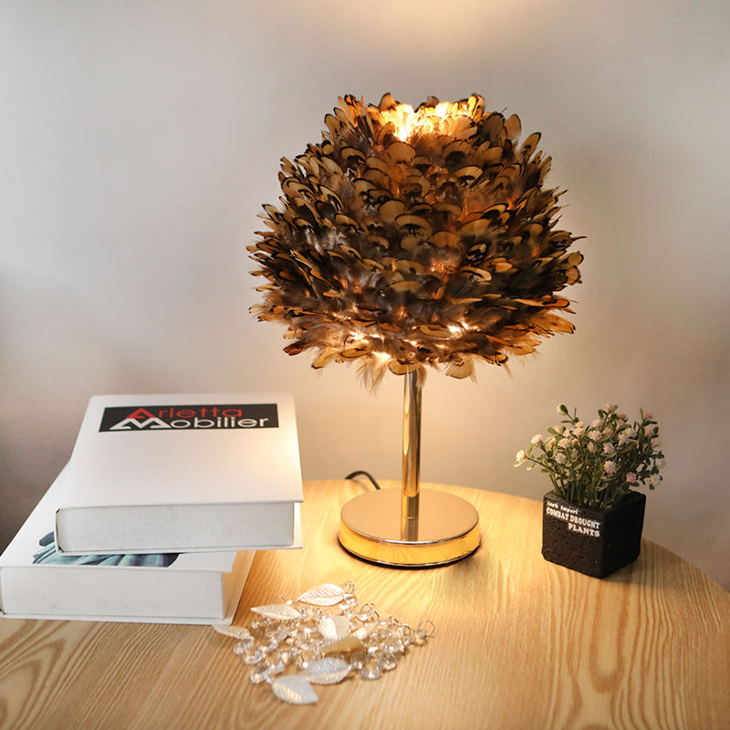Oval Feather Iron Living Table Lamp