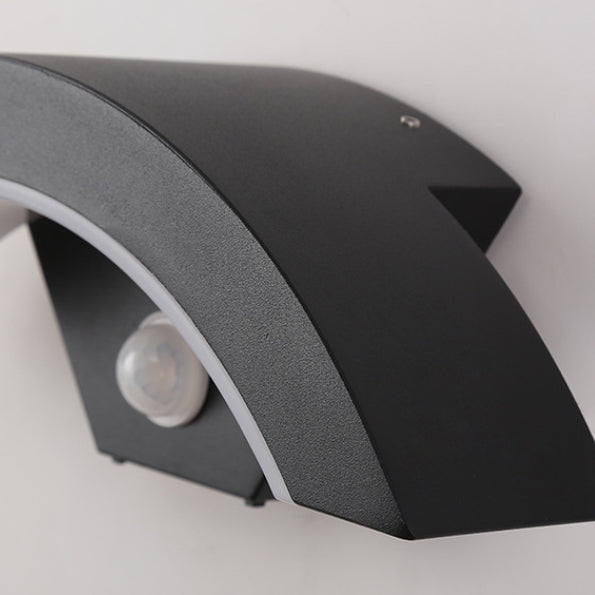 Curved Aluminum Acrylic Garden Outdoor Light
