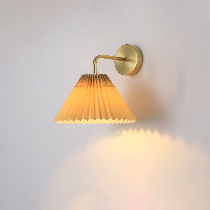 Round Pleated Iron Fabric Wall Lamp
