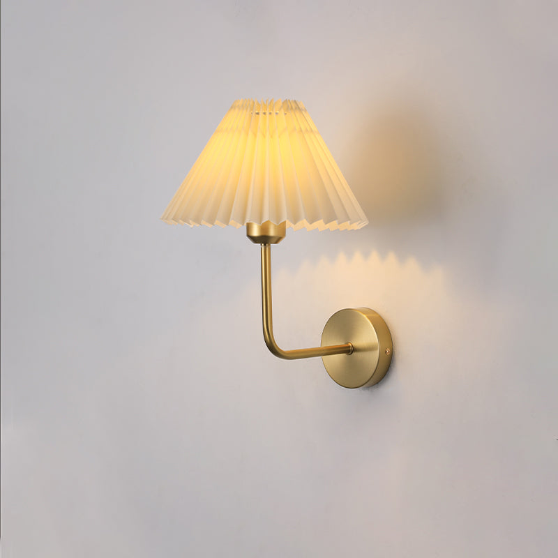 Round Pleated Iron Fabric Wall Lamp