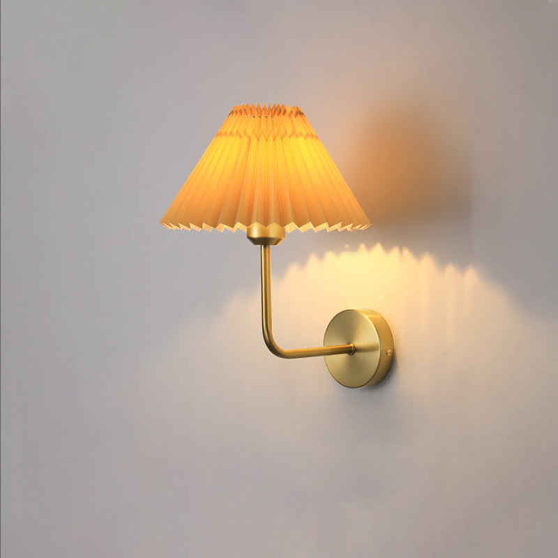 Round Pleated Iron Fabric Wall Lamp
