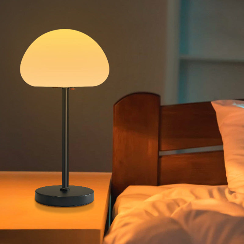 Oval Mushroom Iron PE Table Lamp