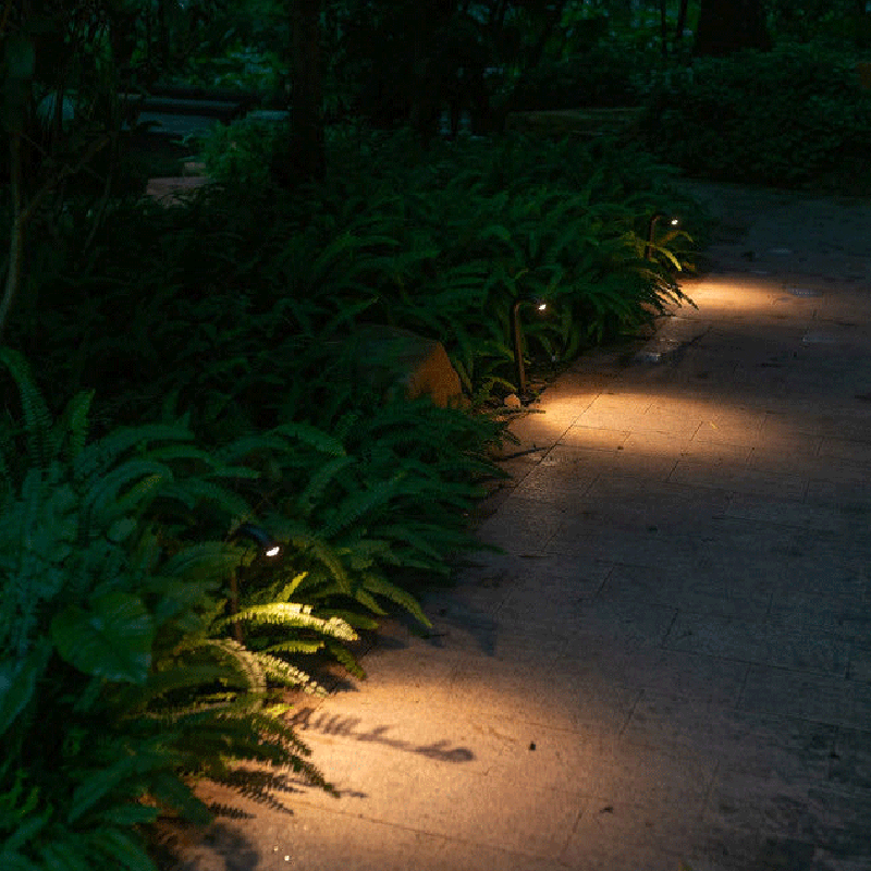 Cylindrical Curved Pole Aluminum Outdoor Light