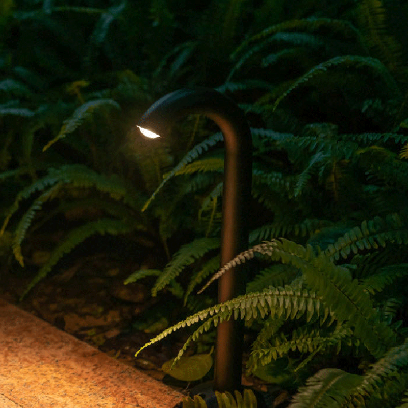 Cylindrical Curved Pole Aluminum Outdoor Light