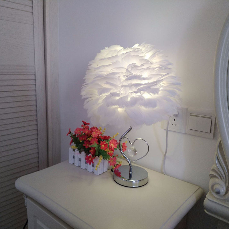 Heart Feather Iron Rod Table Lamp