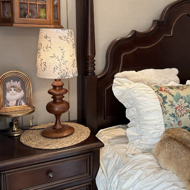 Round Solid Wood Trapezoidal Table Lamp
