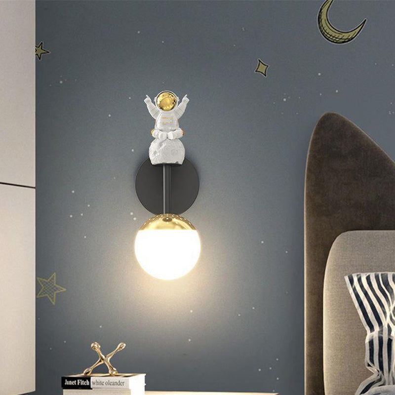 Orb Astronaut Iron Resin Wall Lamp
