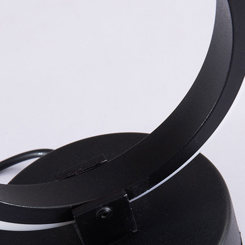 Irregular Lines Aluminum Silicone Table Lamp