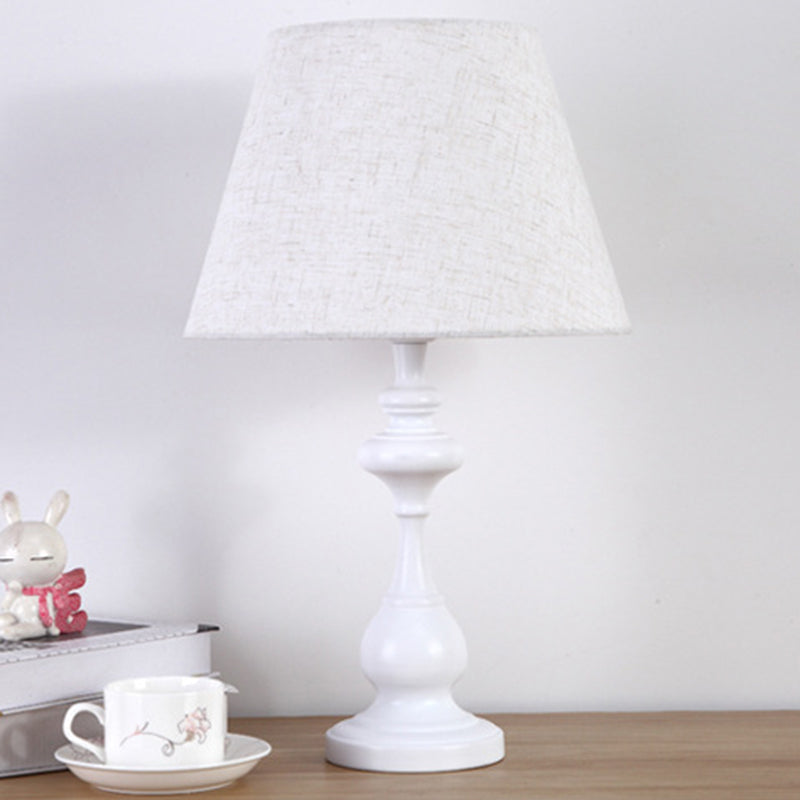 Round Trapezoidal Chess Shape Table Lamp